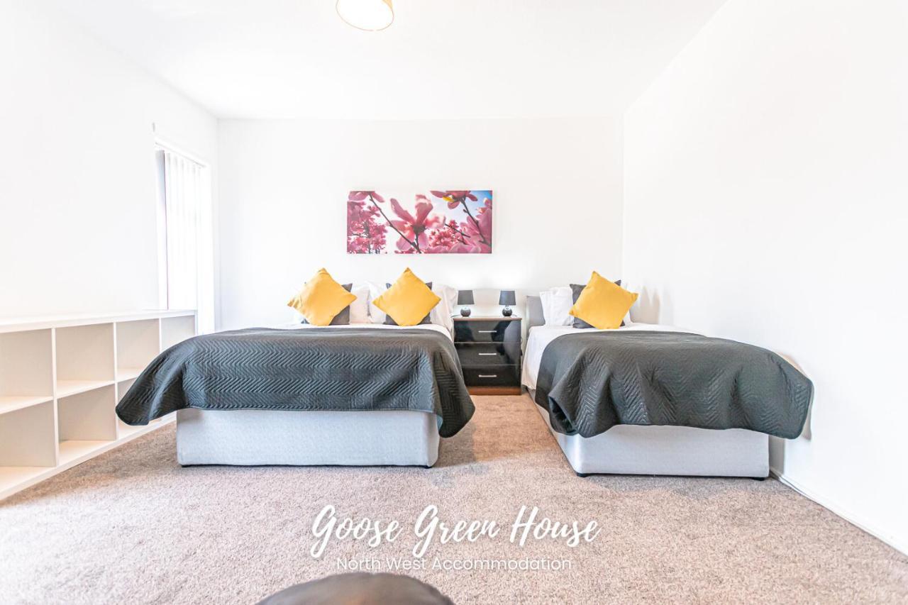 Modern 3Br House In Ince Ideal For Contractors & Long Stays Γουίγκαν Εξωτερικό φωτογραφία
