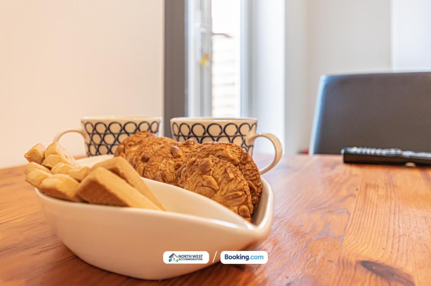 Modern 3Br House In Ince Ideal For Contractors & Long Stays Γουίγκαν Εξωτερικό φωτογραφία
